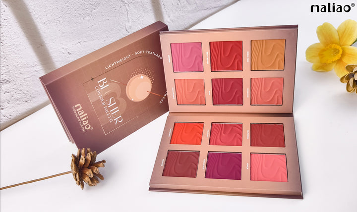 Makeup palette with colorful swatches and 'maliao' branding on a light background.